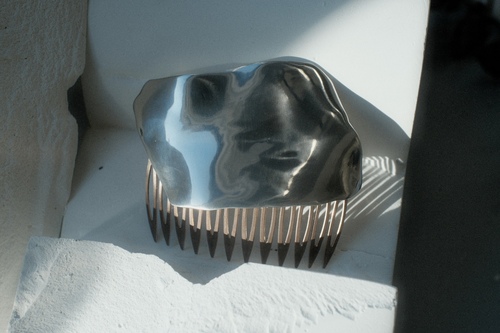 デブリス コーム