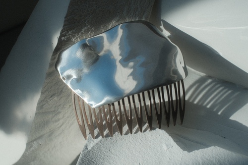 デブリス コーム