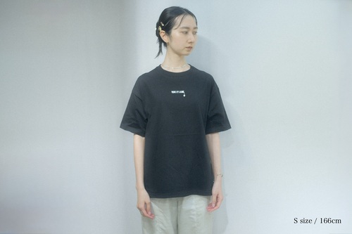 YEUX ET LIGNE TEAR Tshirts