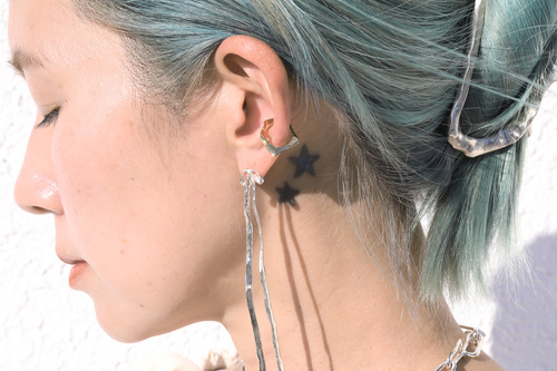  マリポサ アニョ ピアス