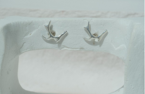 アントラー ピアス　