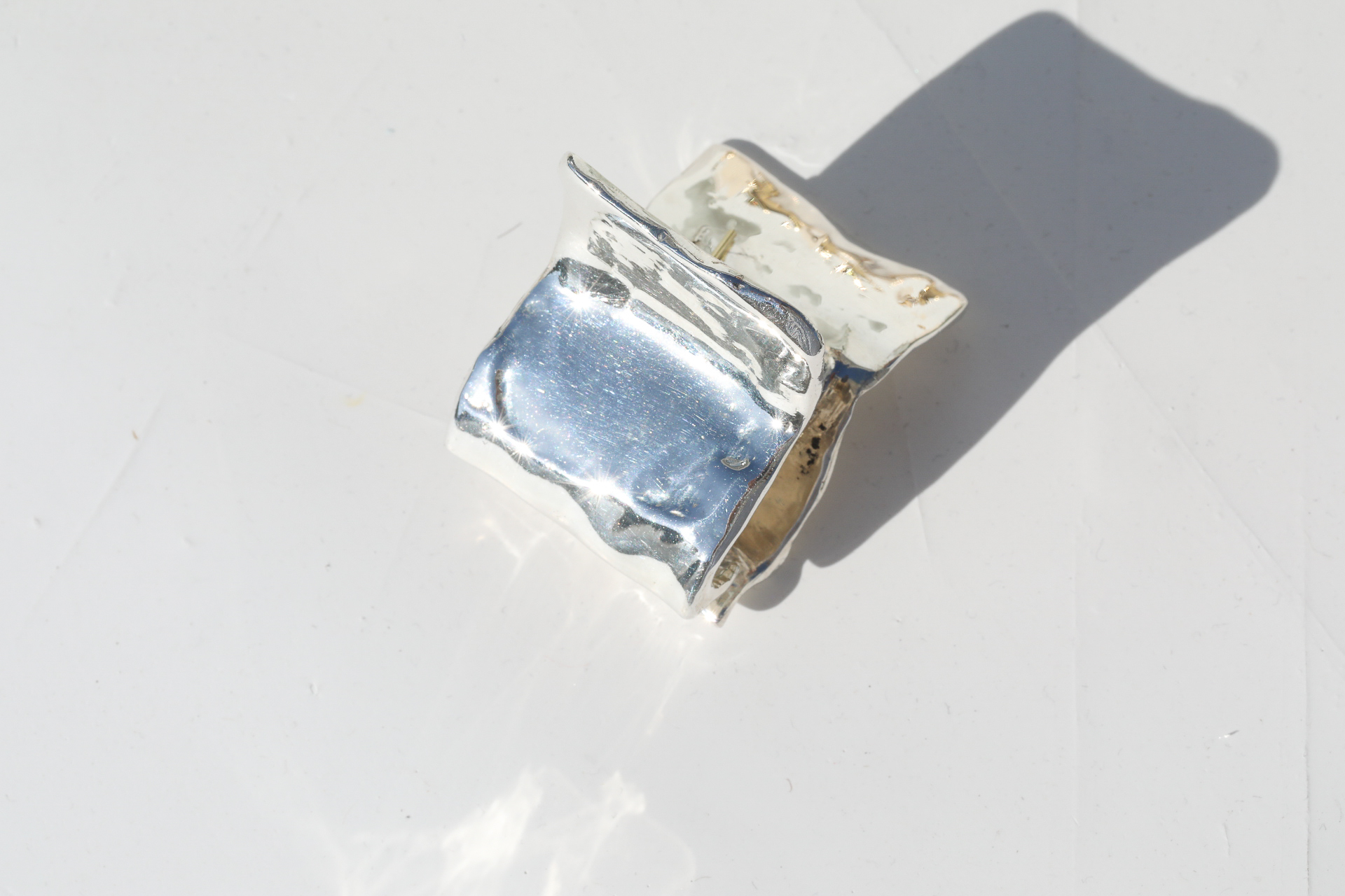 デラティア ヘアクロウ - PLUIE：プリュイ / ユエリーニュ 『公式』web