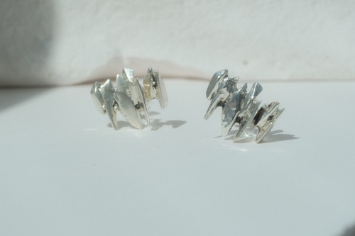 シャッタード ピアス　