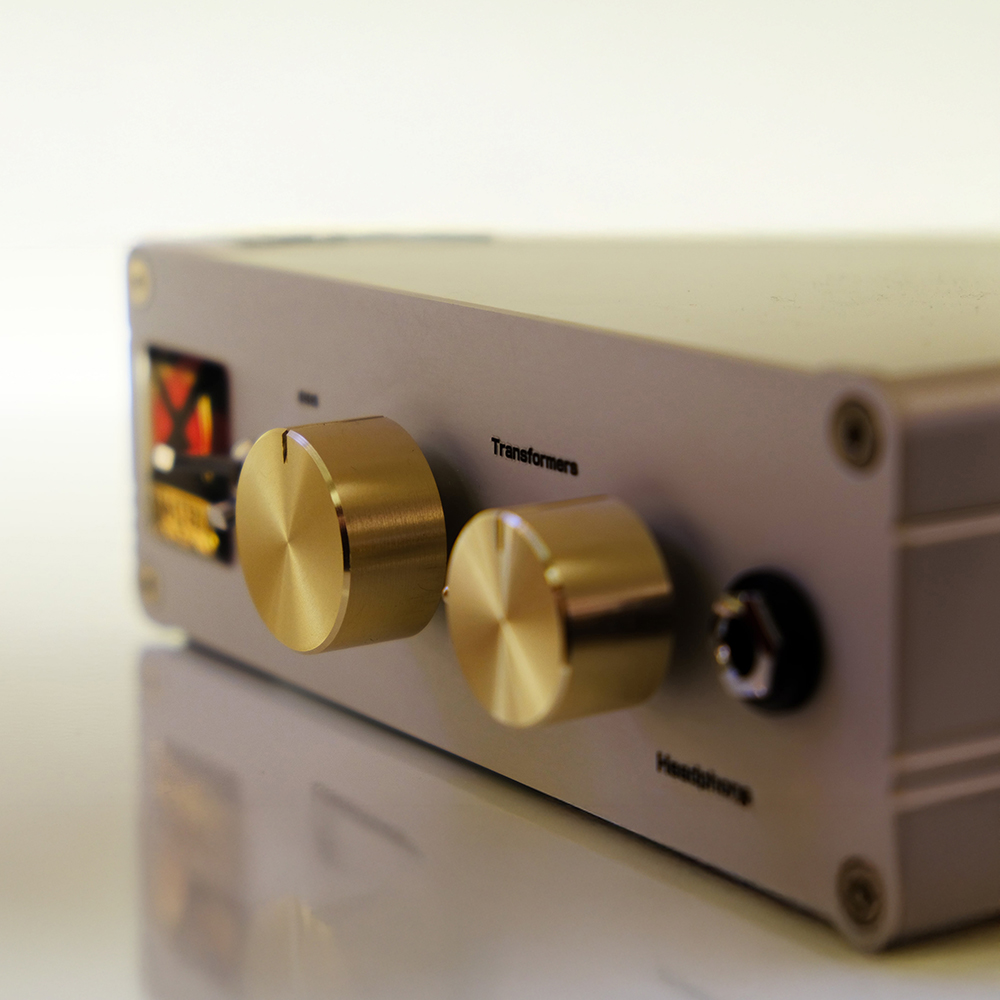 AMATERAS 7022/ Total Monitor Controller