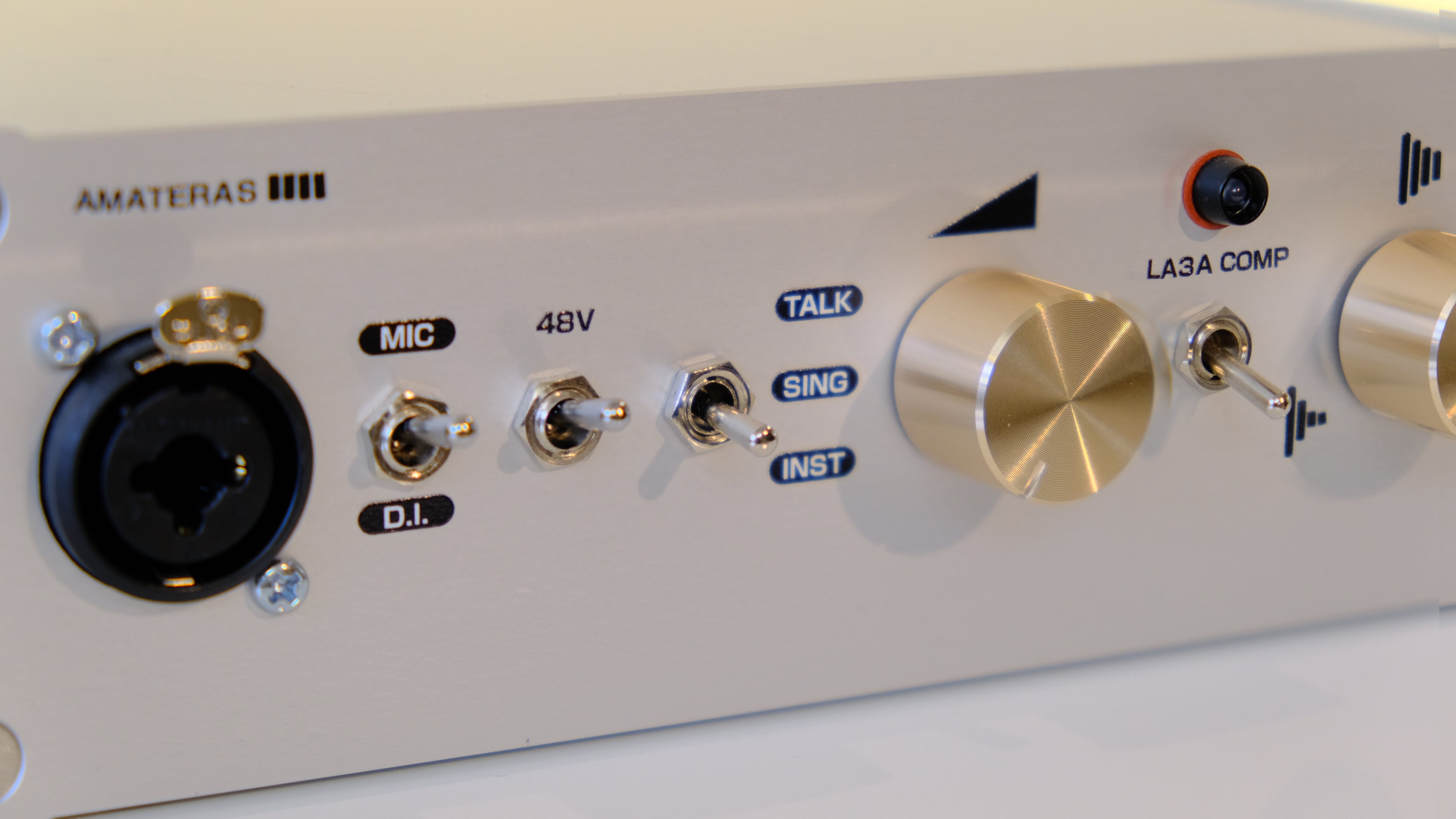 AMATERAS 1111/ 1ch.Mic Preamp & Comp & DI