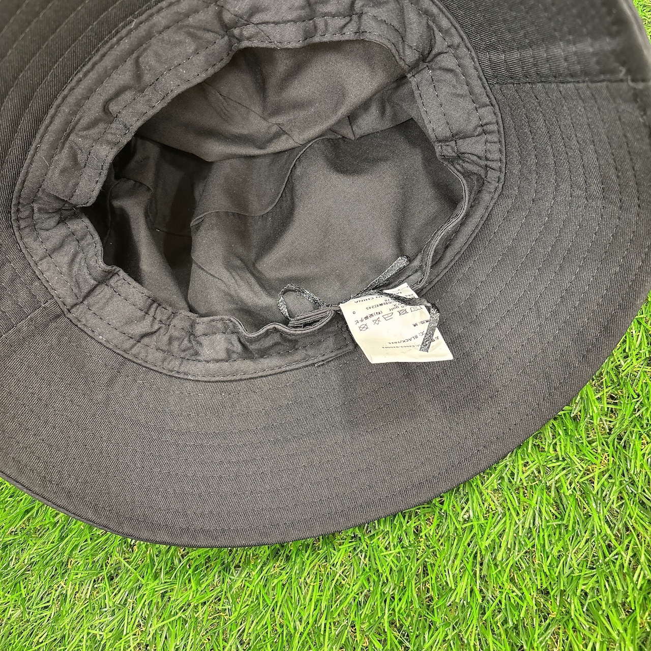 スタッズバケハ 