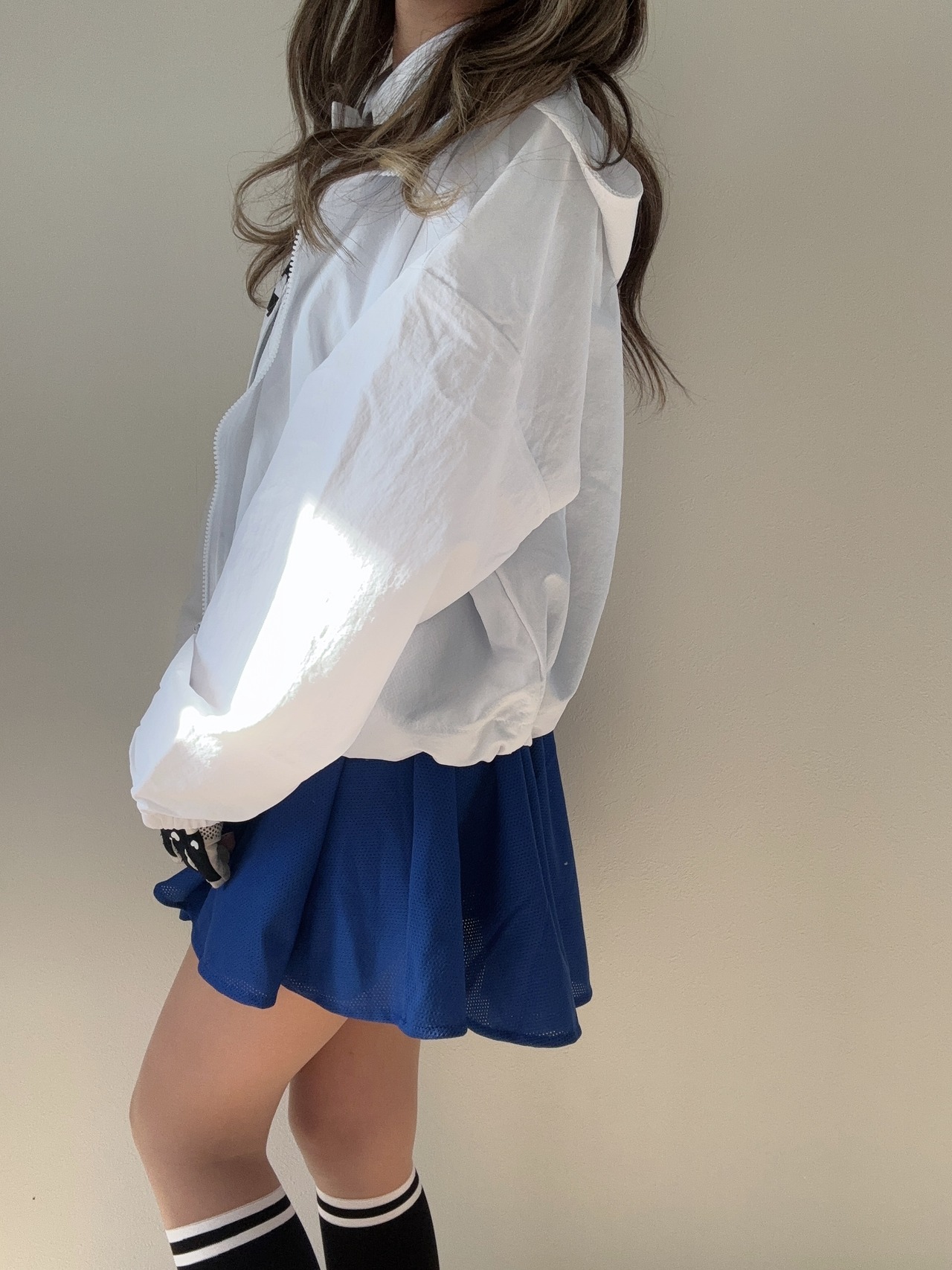 縦ロゴウィンドブレーカ