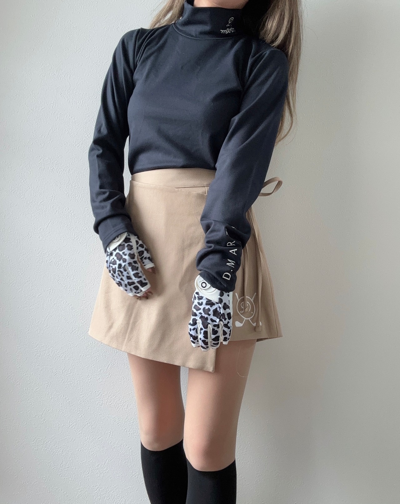 D.MARTIN刺繍ボトルネックLT