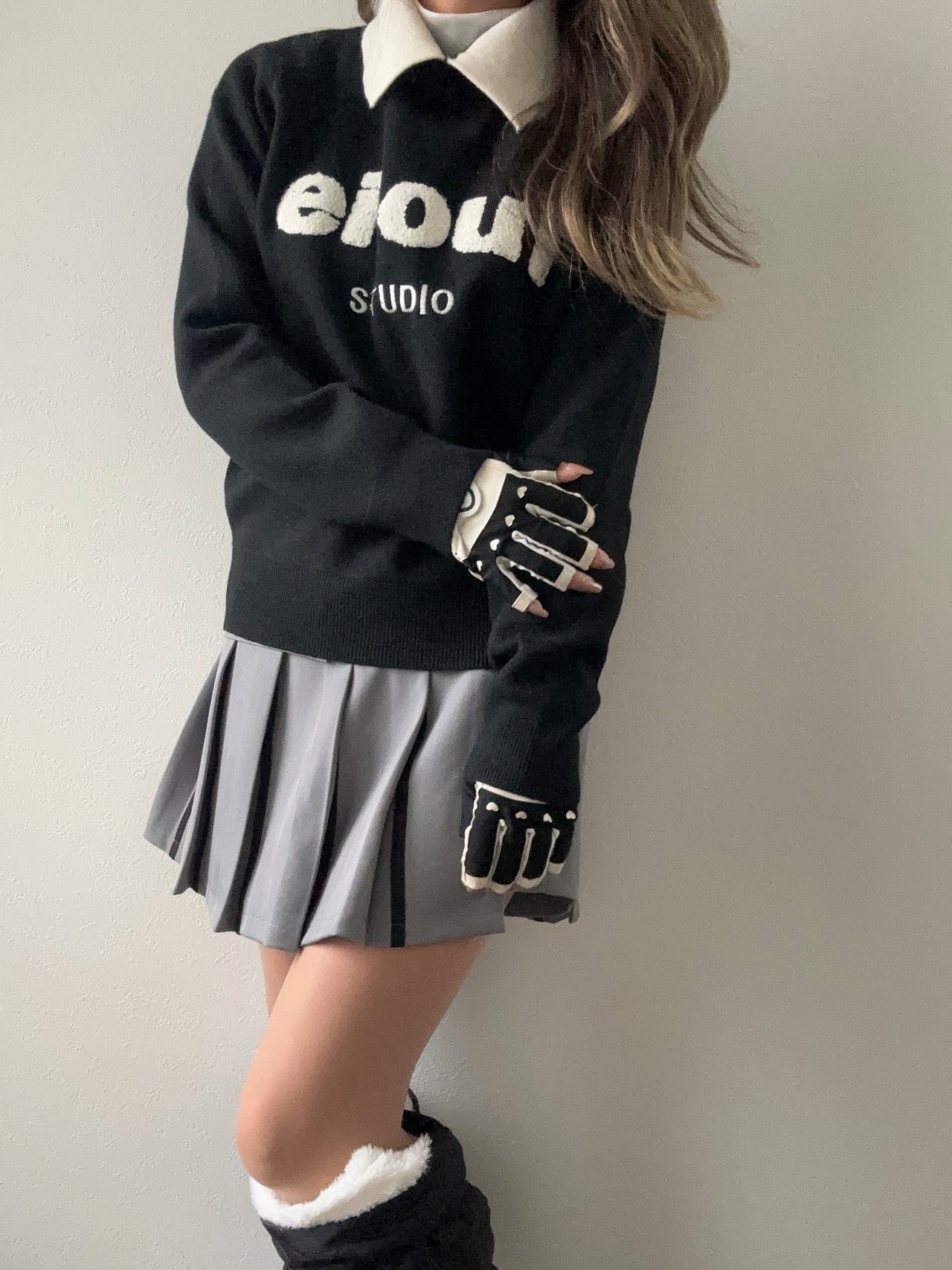襟付きロゴセーター