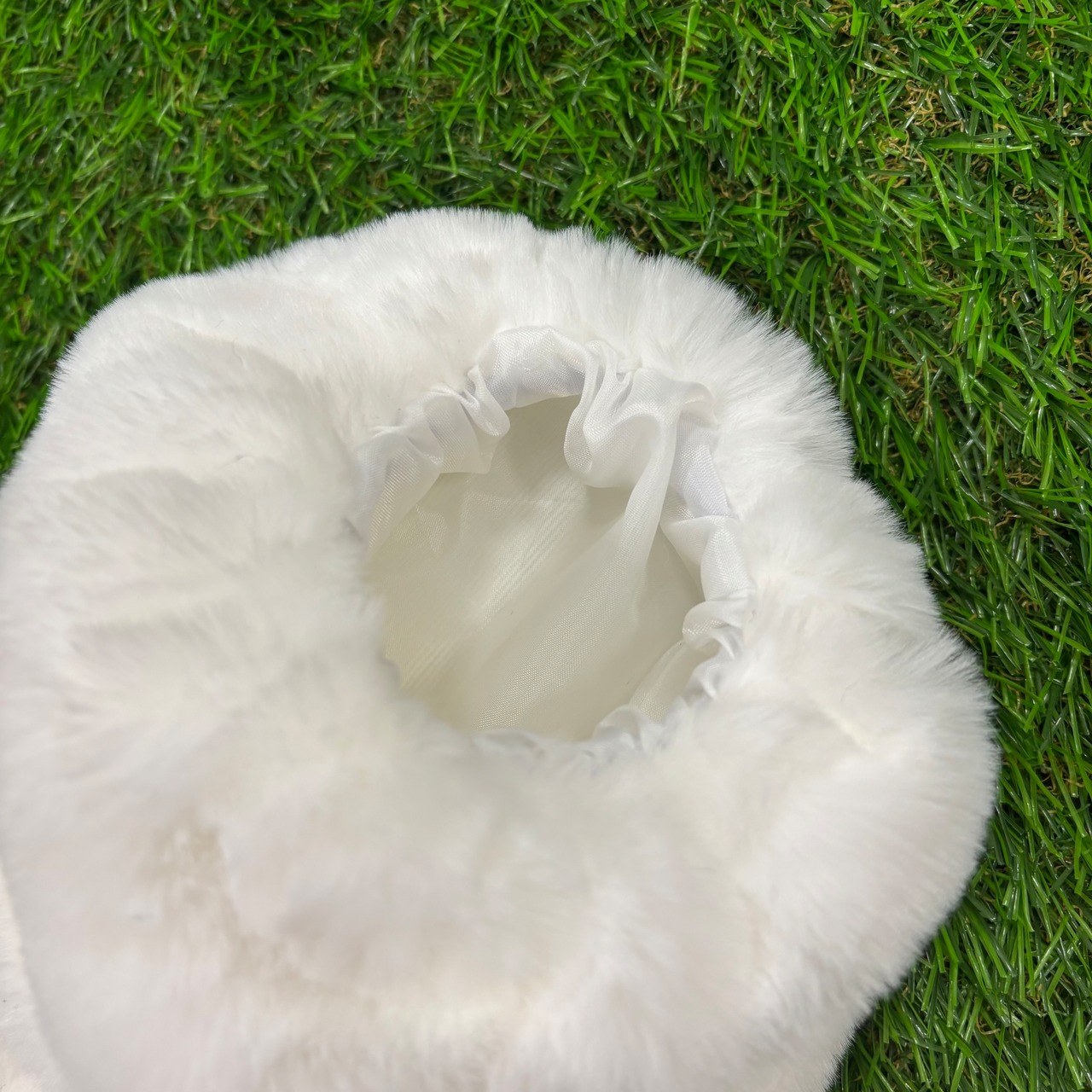 ファーレッグウォーマー