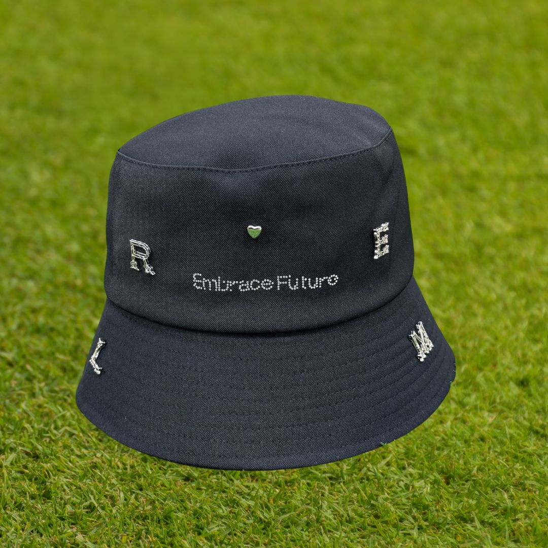 スタッズバケハ 