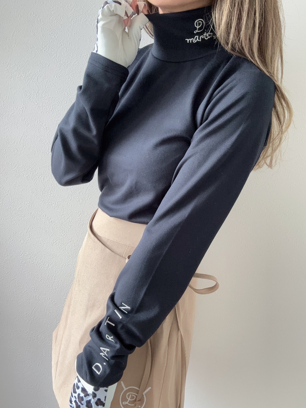 D.MARTIN刺繍ボトルネックLT