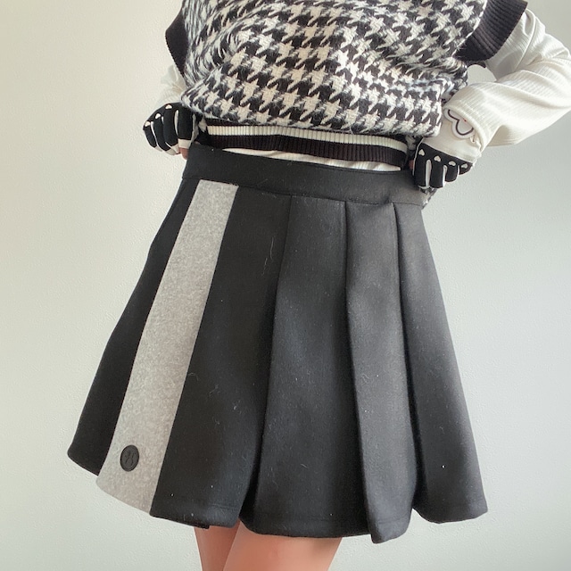 プリーツウールスカート BK