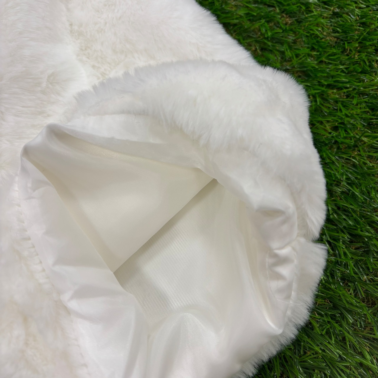 ファーレッグウォーマー