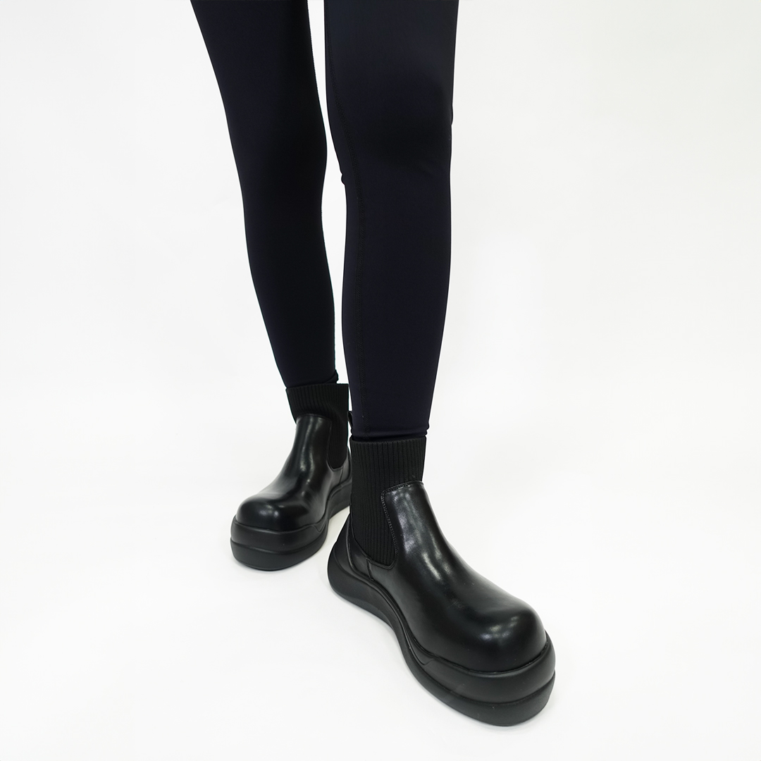 リブニットスニーカーブーツ ブラック/ブラック サイズ: レディースS（~22.5cm）