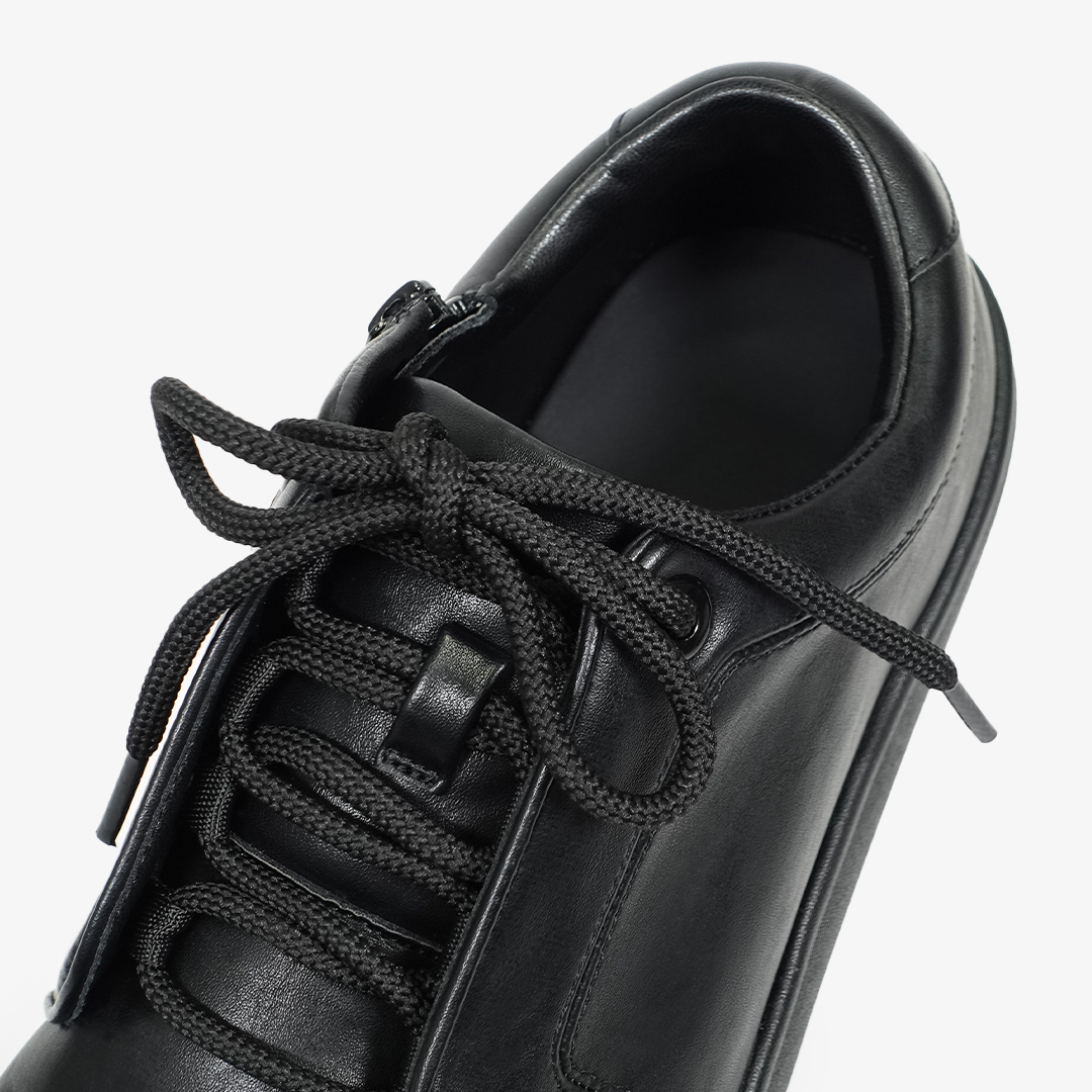 コートスニーカー ブラック/ブラック サイズ: レディースS（~23.0cm）