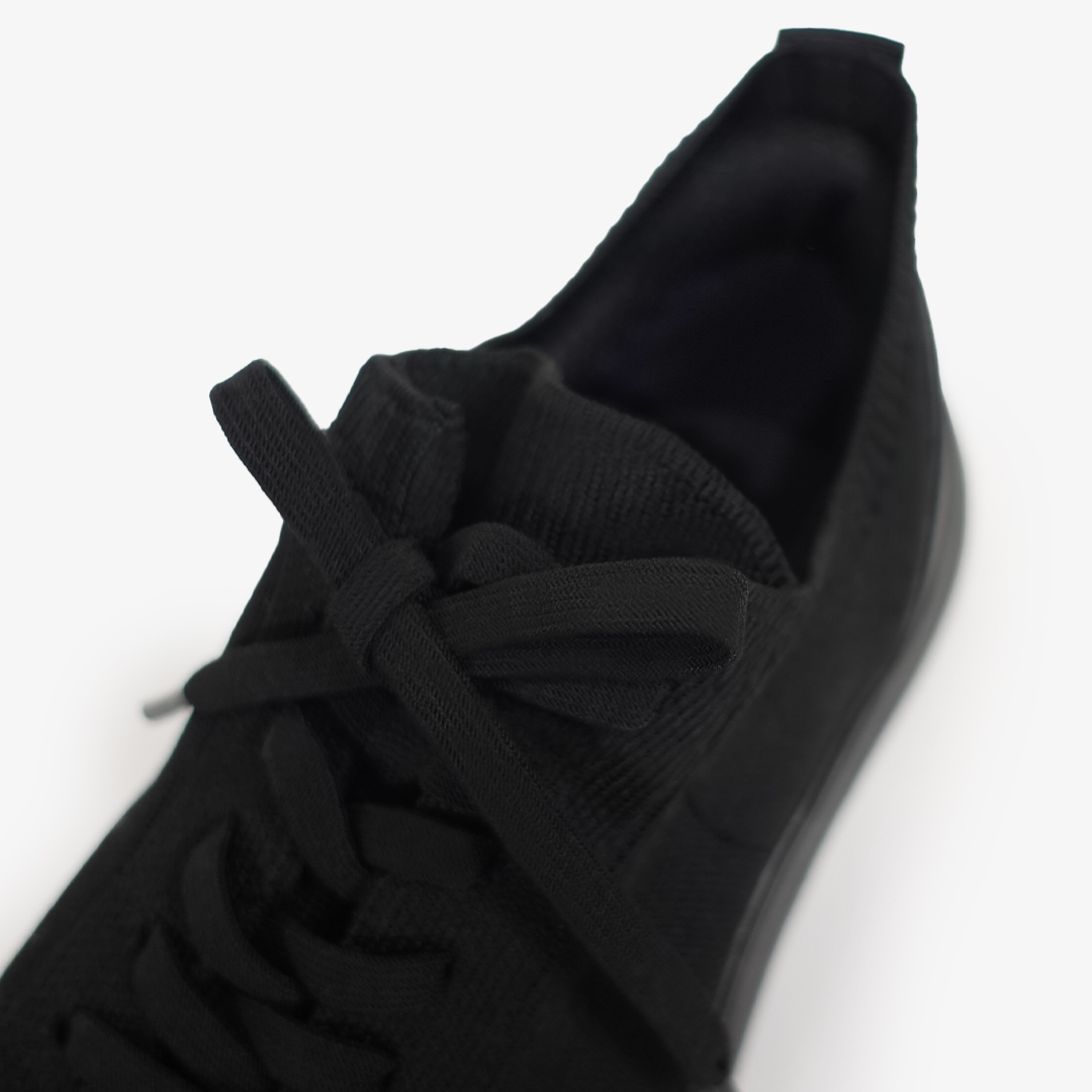 ストレッチニットスニーカー ブラック/ブラック サイズ: レディースS（~22.5cm）