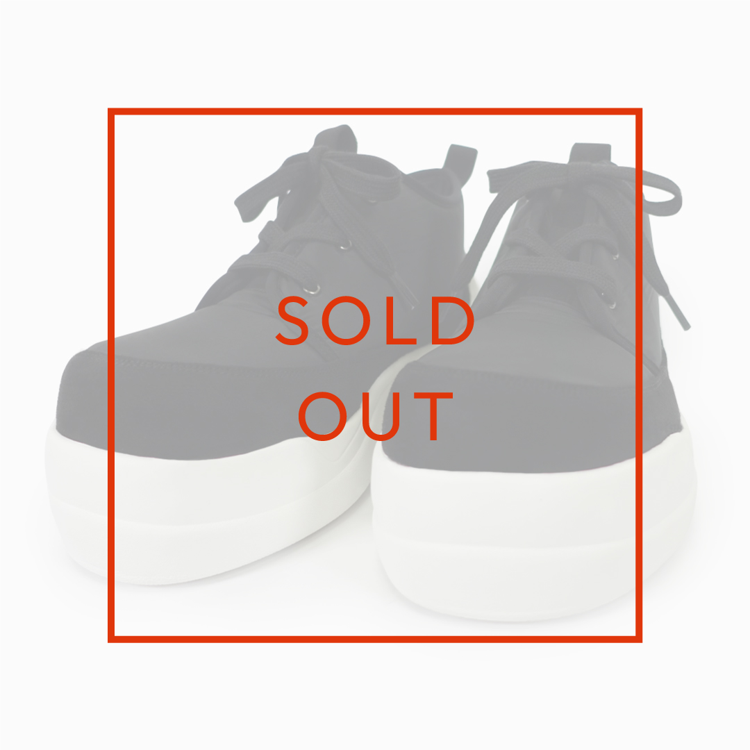 エアースニーカー ブラック/ホワイト