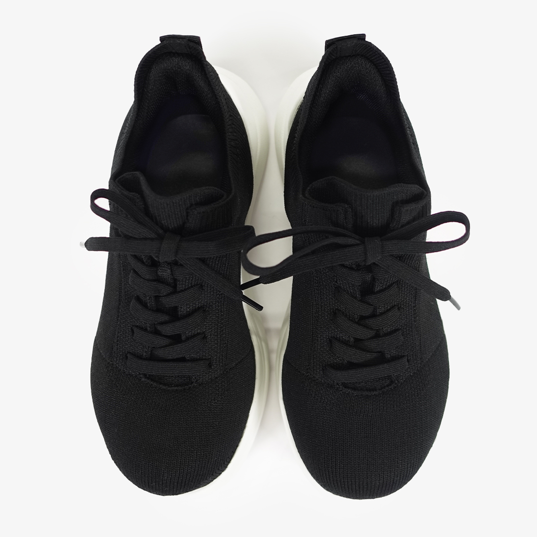 ストレッチニットスニーカー ブラック/ホワイト サイズ: レディースS（~22.5cm）