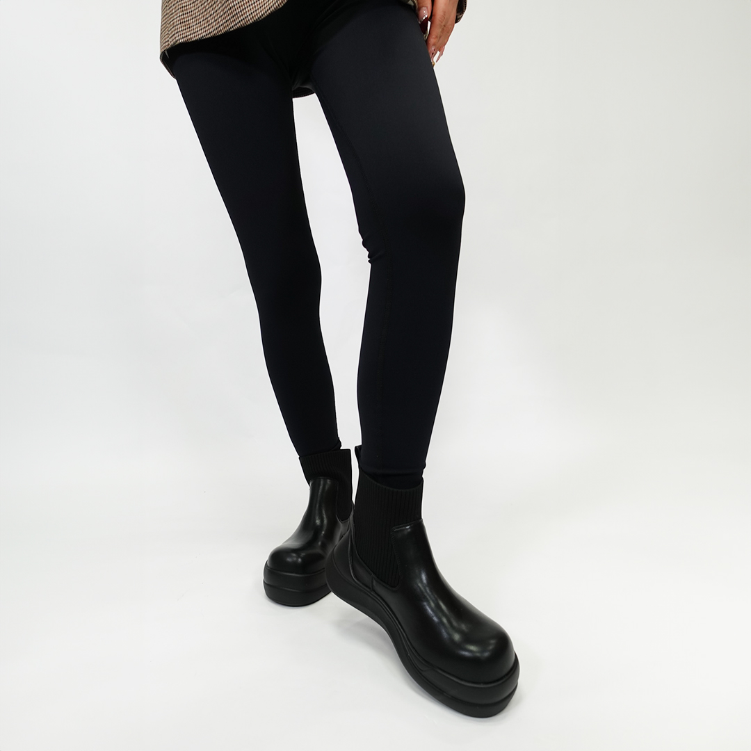 リブニットスニーカーブーツ ブラック/ブラック サイズ: レディースS（~22.5cm）