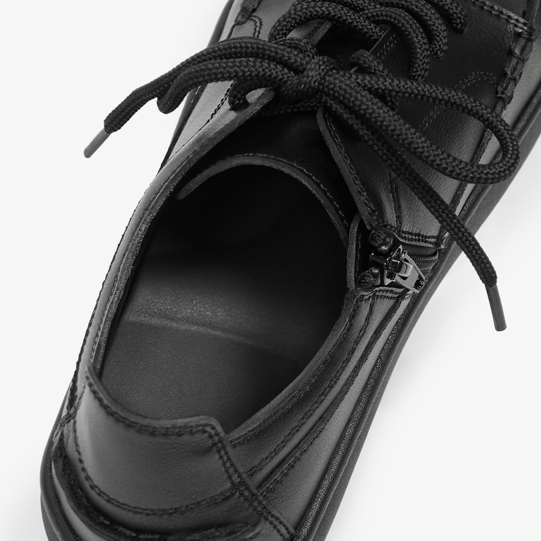 デッキスニーカー ブラック/ブラック サイズ: レディースS（~23.0cm）