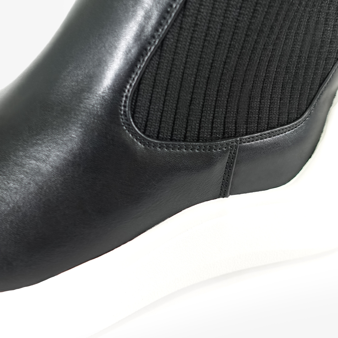 リブニットスニーカーブーツ ブラック/ホワイト サイズ: レディースS（~22.5cm）