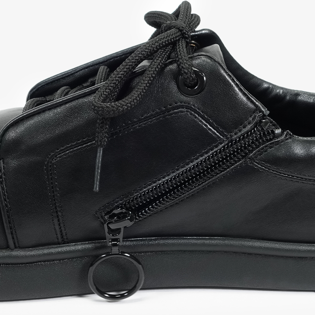 コートスニーカー ブラック/ブラック サイズ: レディースS（~23.0cm）