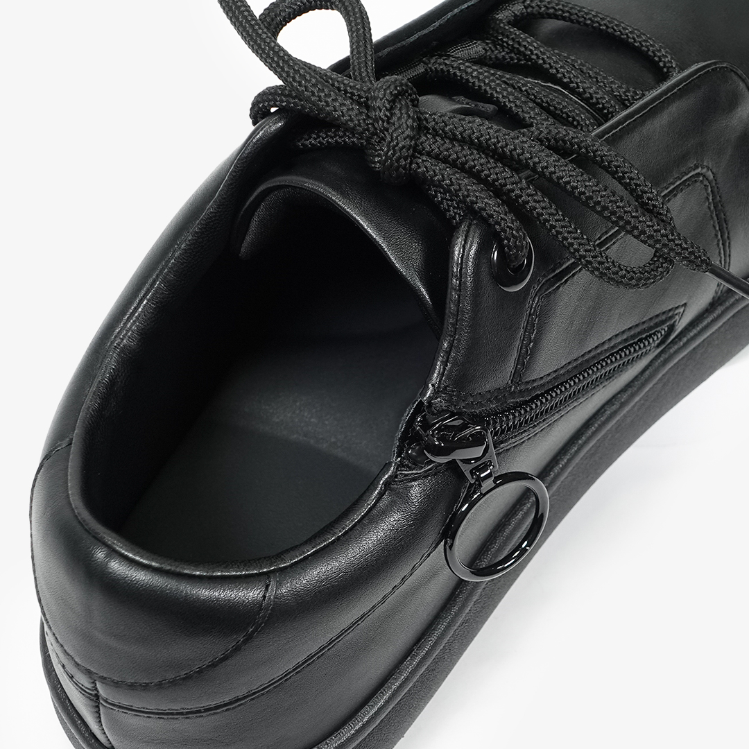 コートスニーカー ブラック/ブラック サイズ: レディースS（~23.0cm）