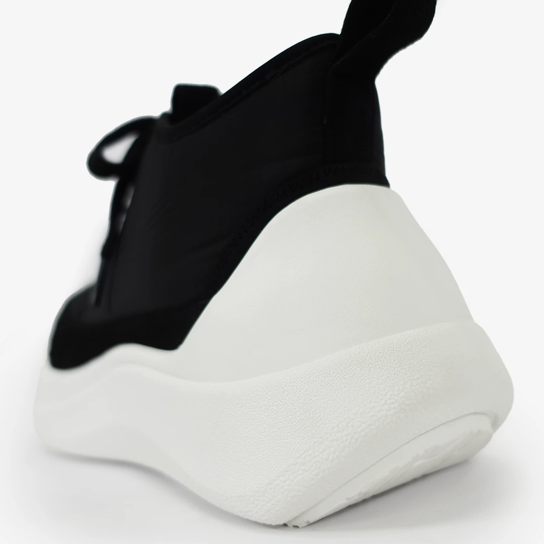 エアースニーカー