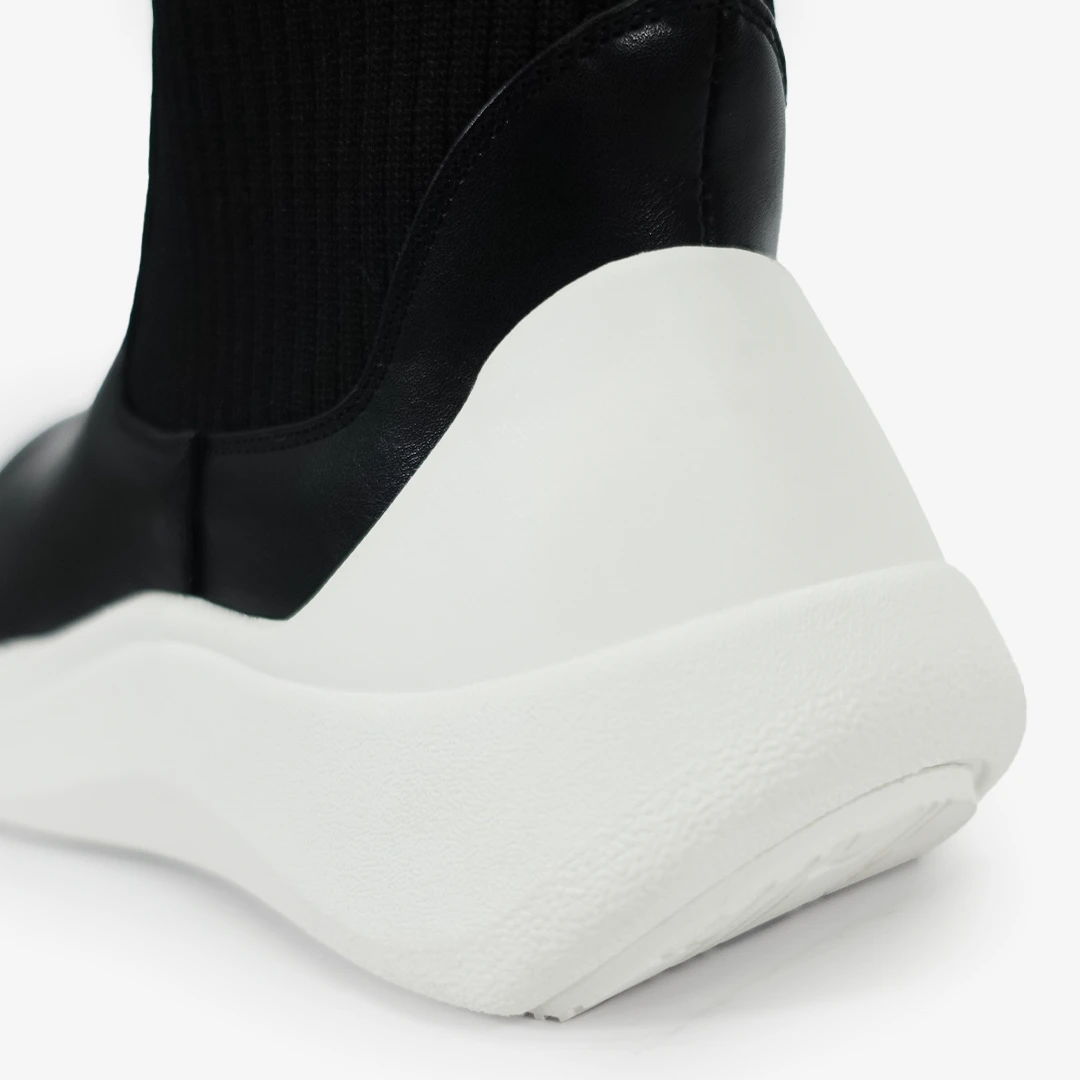 リブニットスニーカーブーツ