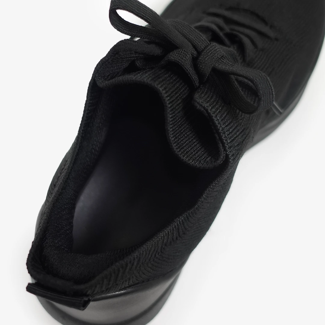 ストレッチニットスニーカー