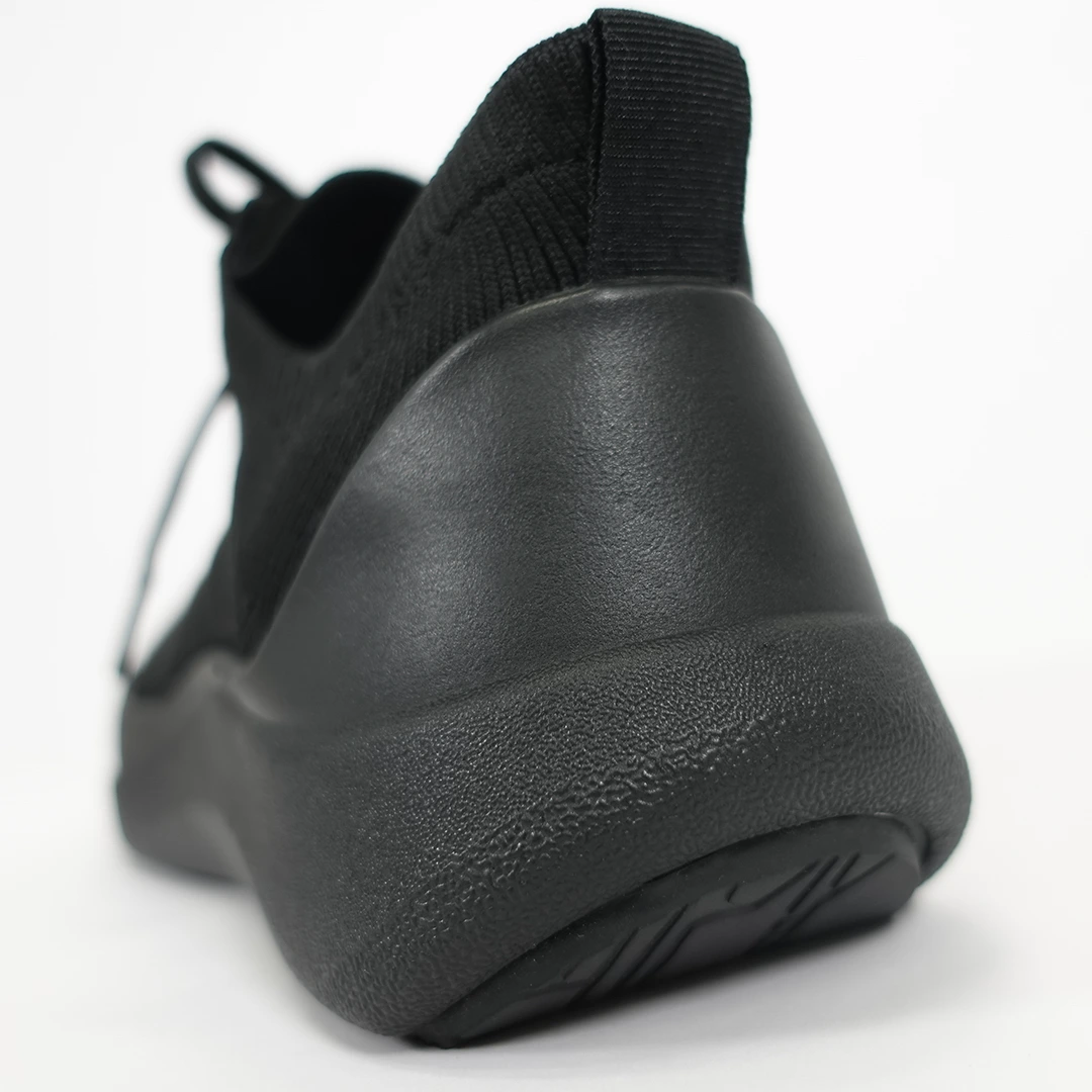 ストレッチニットスニーカー