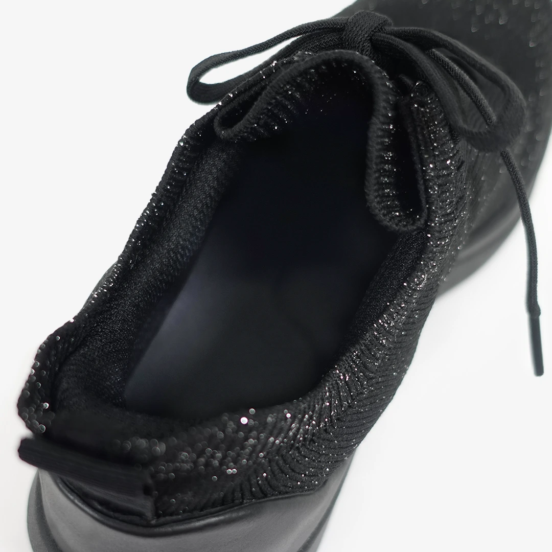 ストレッチニットスニーカー