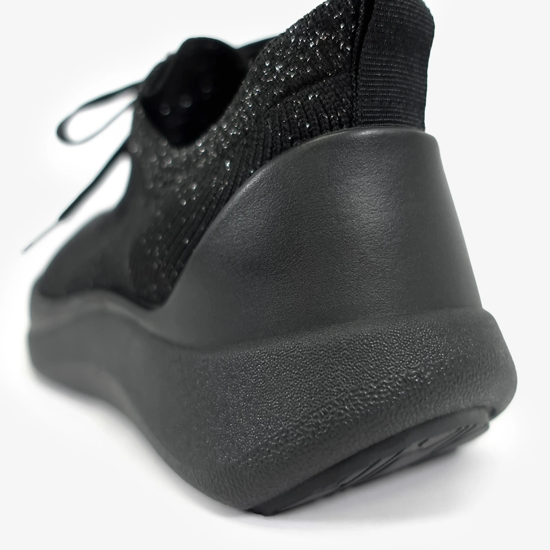 ストレッチニットスニーカー