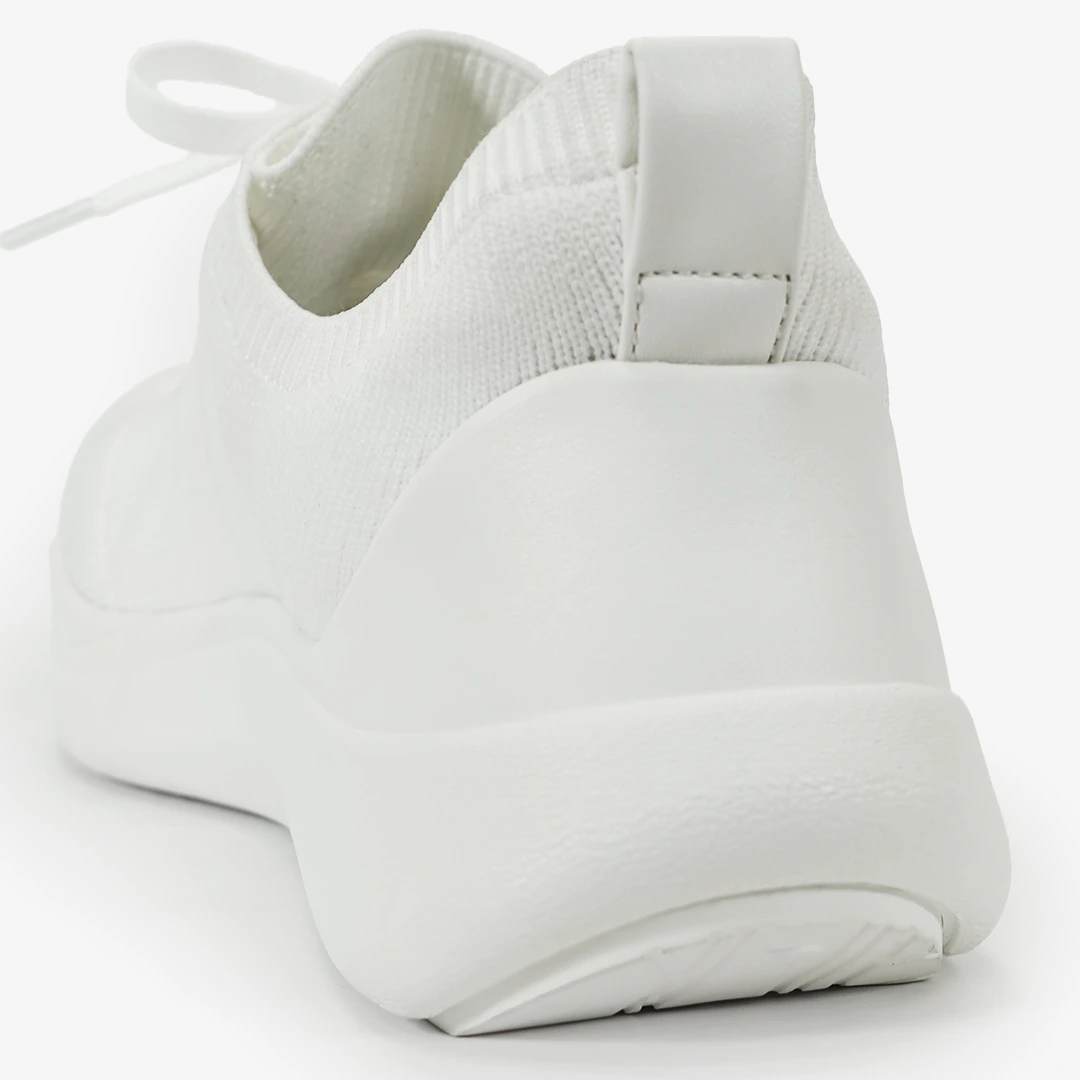 ストレッチニットスニーカー