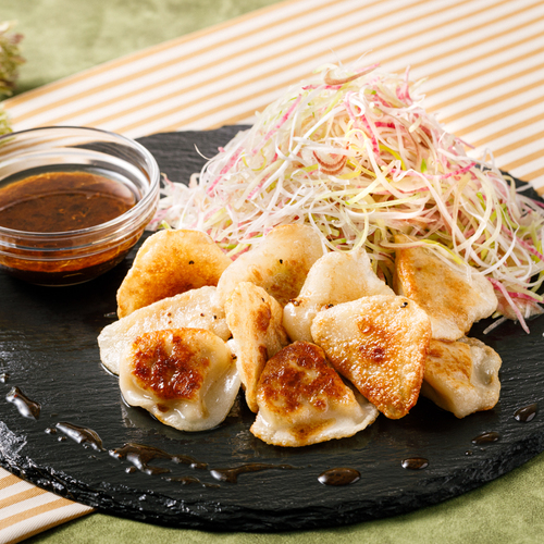 もっちり焼き餃子の彩り薬味添え（2人前）