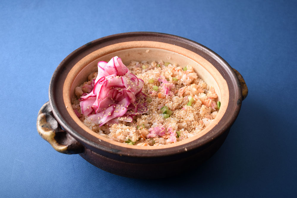 もものすけかぶと鮭の彩り混ぜごはん