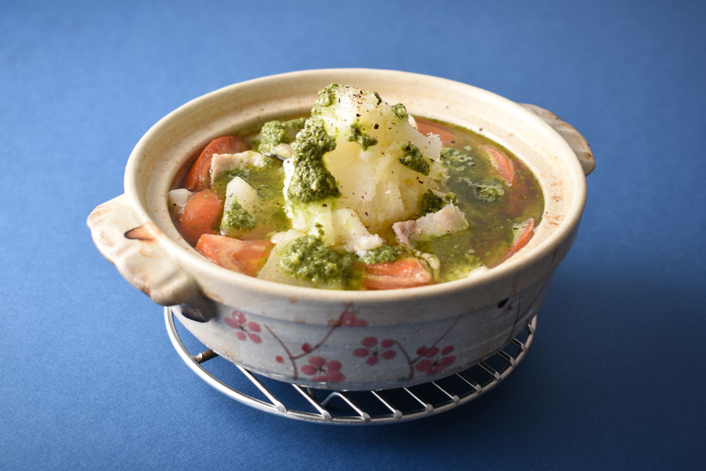 源助大根おろしのトマトジェノベーゼ鍋