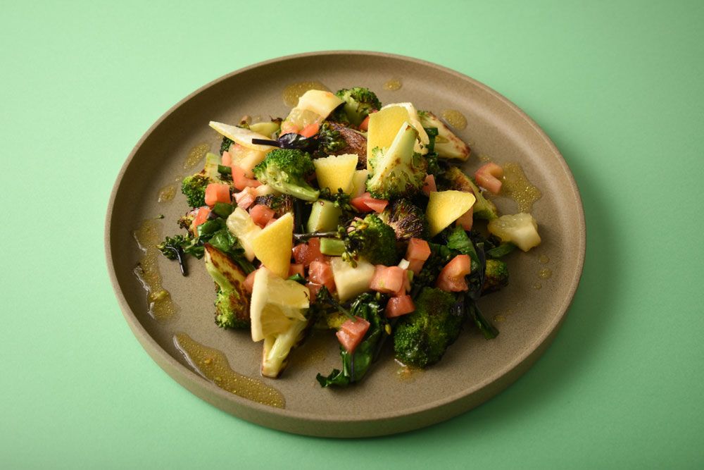 アブラナ野菜の温サラダ 〜フルーツトマトと日向夏のドレッシング〜