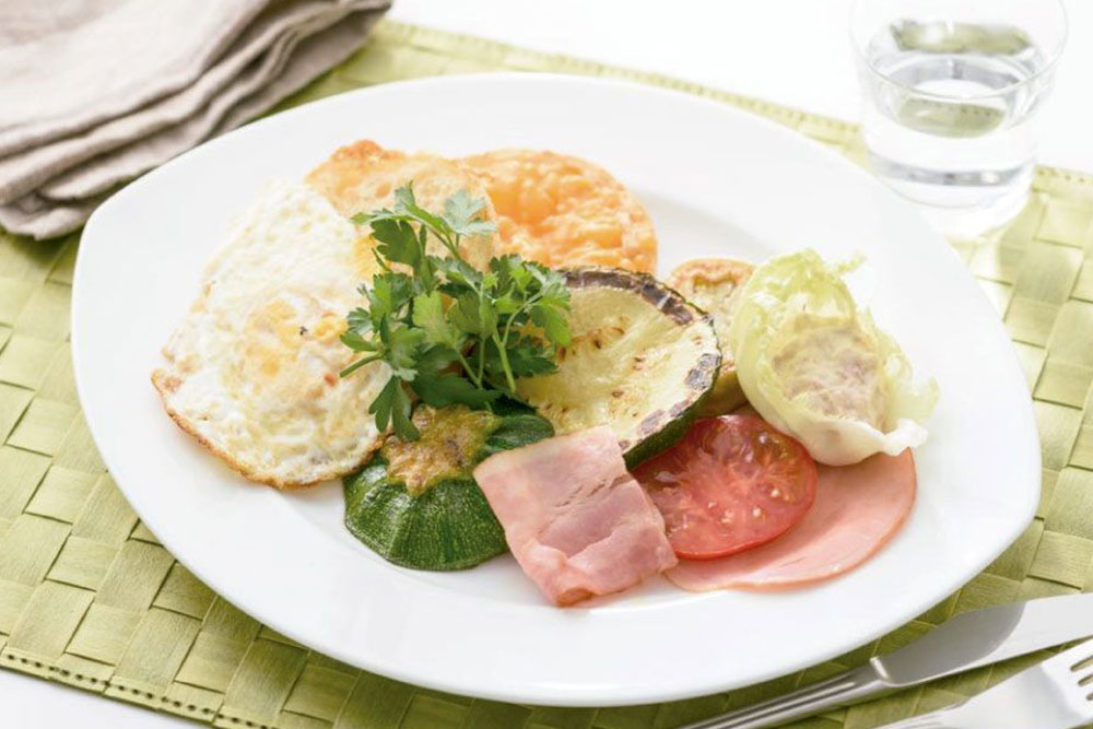 野菜たっぷりエッグイングリッシュマフィン