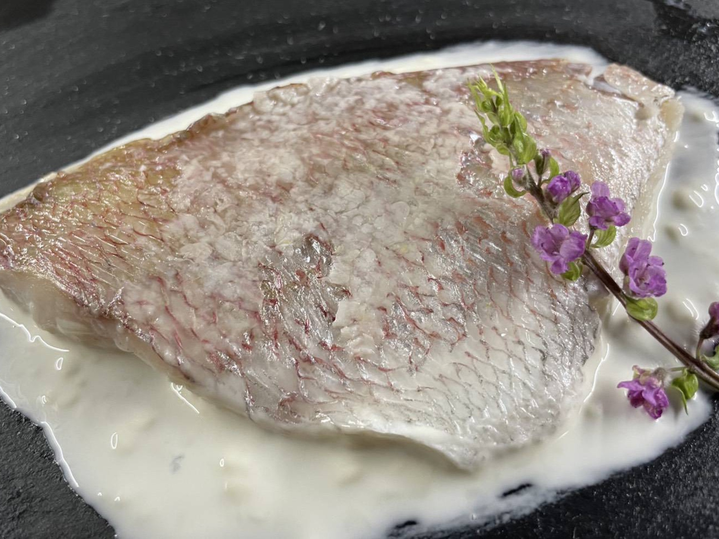 【魚匠の逸品】明石天然鯛の塩麹熟成和風コンフィ