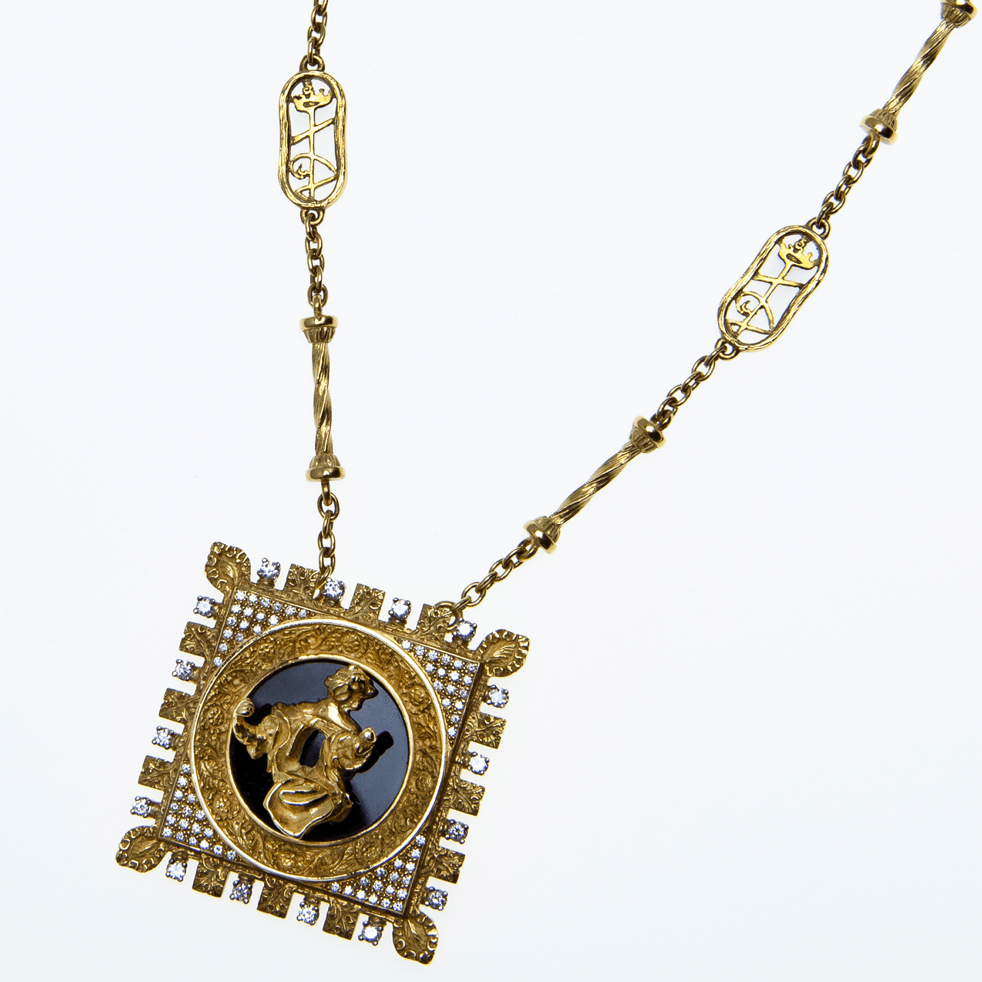 Madonna PENDANT GOLD