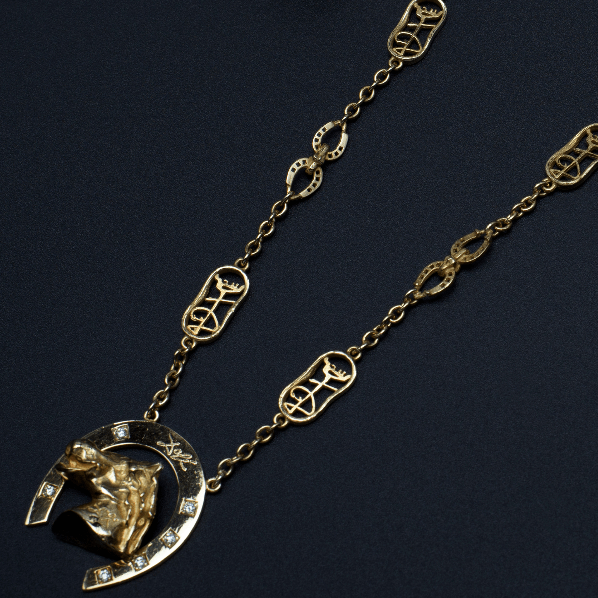 Head Horse PENDANT GOLD Diamond 2