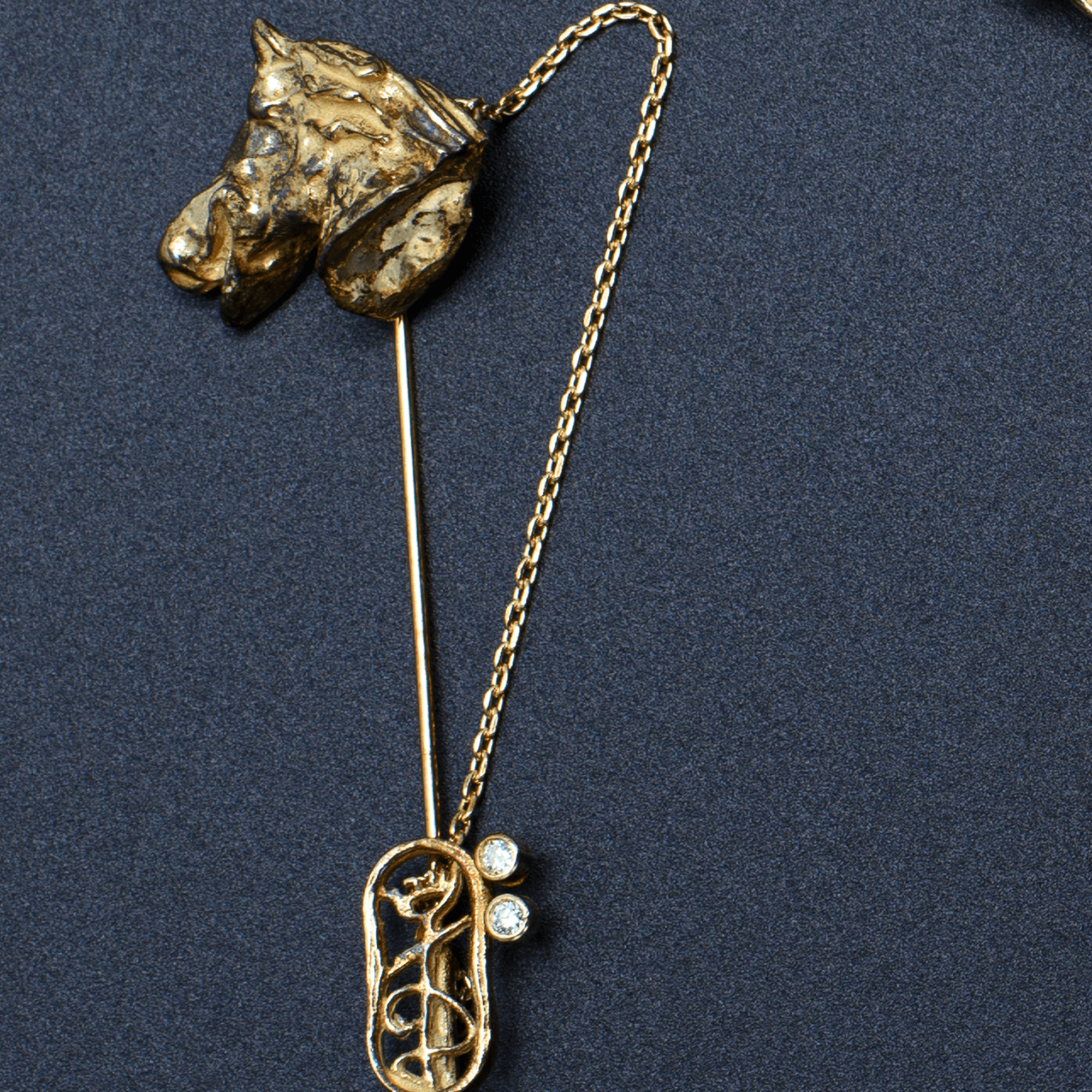 Head Horse PINBROOCH