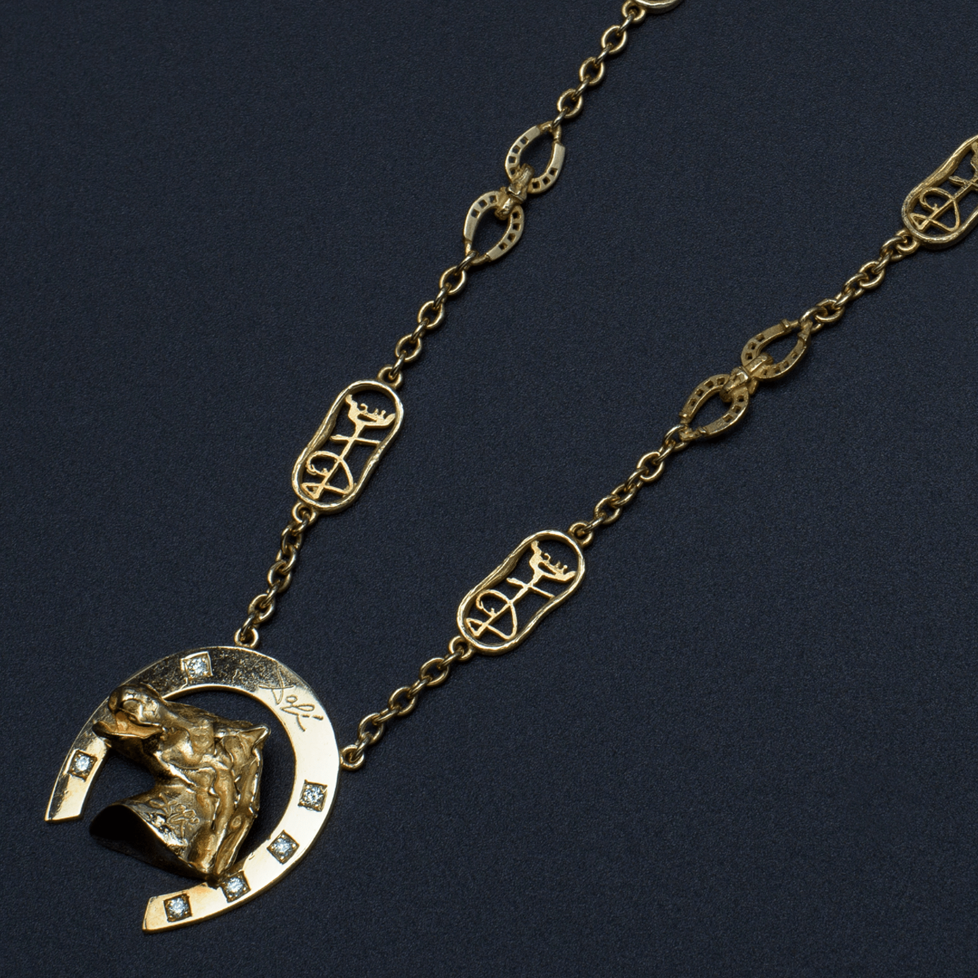 Head Horse PENDANT GOLD Diamond 2