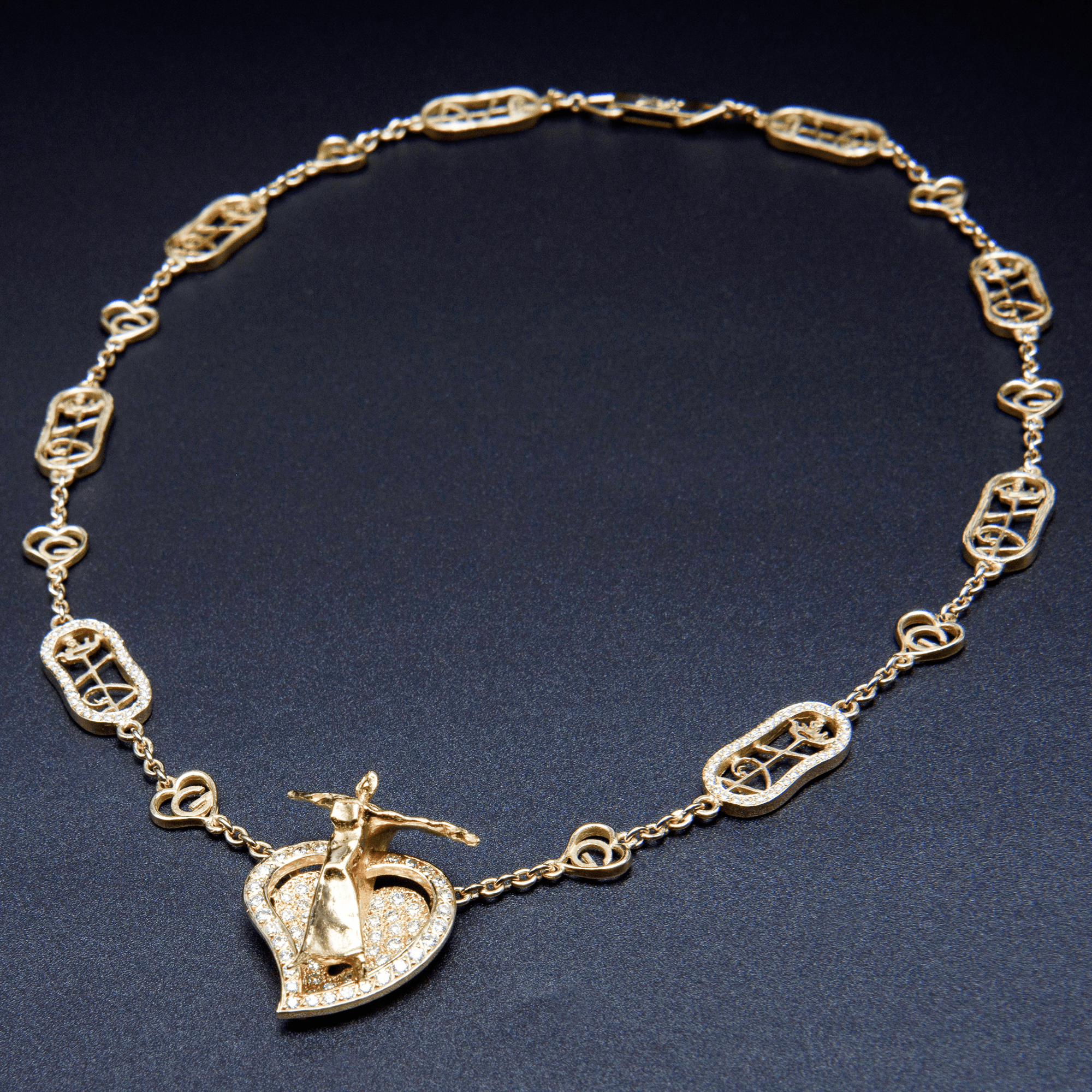 Gala PENDANT GOLD  Diamond 1