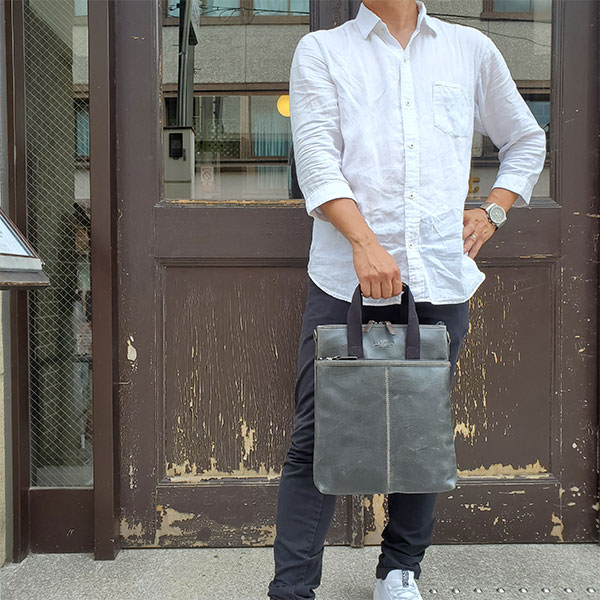 平野 ブレリアス 白化合皮 薄マチ2WAY縦型バッグ 26674 1個