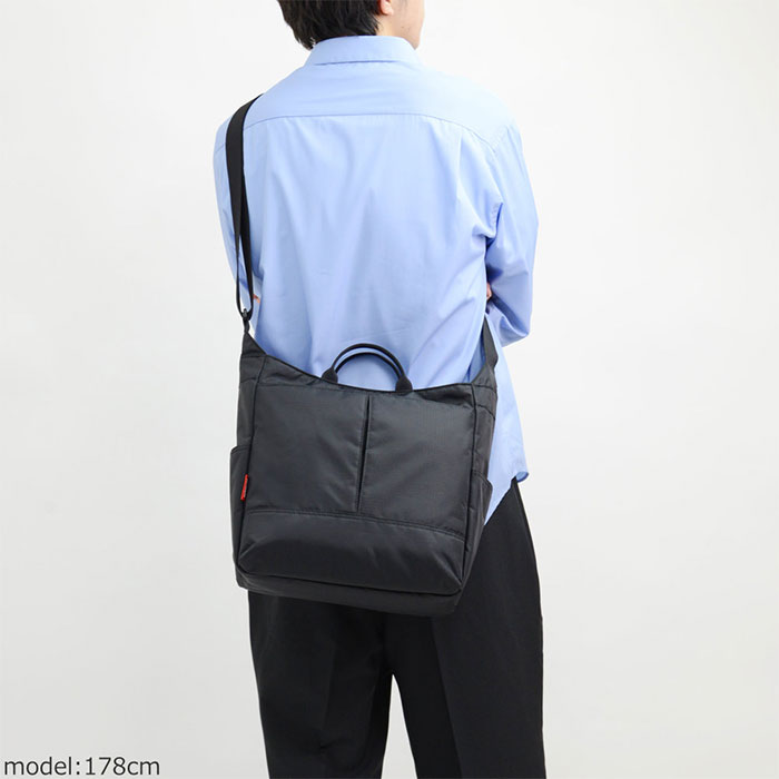 レジャープロダクツ MANHATTAN PASSAGE（マンハッタンパッセージ） #2505 スタイリッシュ ショルダーバッグ“コミューター” #2505 1個