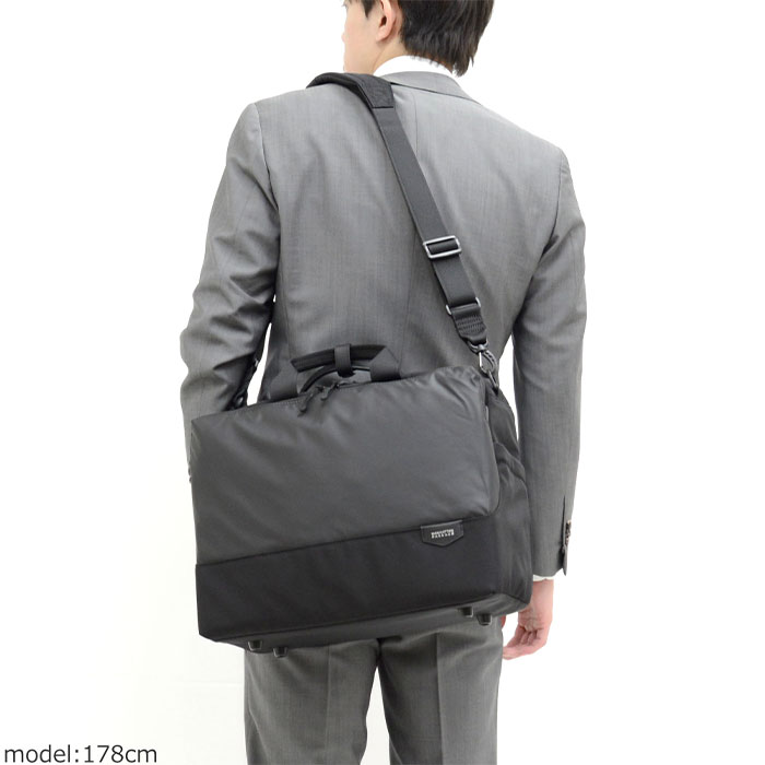 レジャープロダクツ MANHATTAN PASSAGE（マンハッタンパッセージ） #5610 ブリーフケース エスト3 #5610 1個