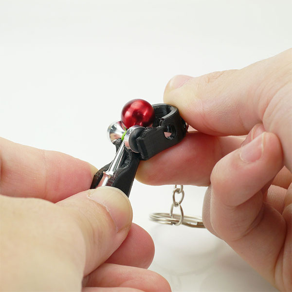 ミツミ製作所・ボールベアリング内蔵・町工場が作った極小けん玉「pico」 M-0165 1個